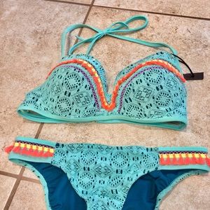 Cute 2 PC mint green crochet lined push up bikini!